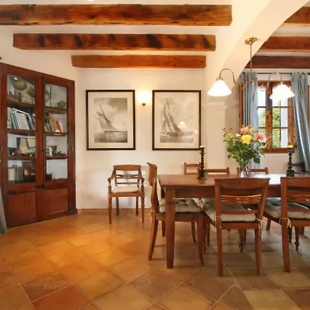 Spacious Holiday In With Private Pool